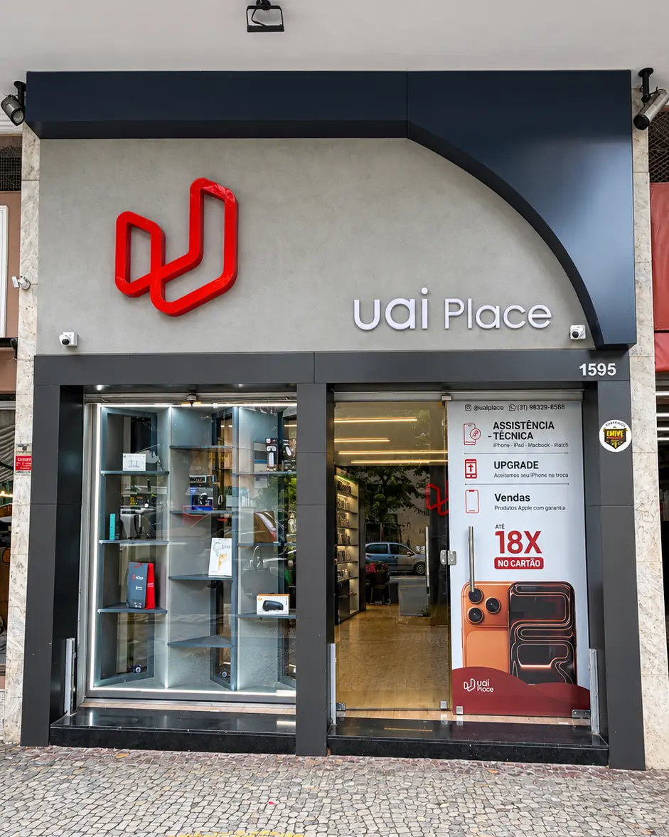 Fachada da loja UaiPlace na Av. Getúlio Vargas, 1595, Savassi, Belo Horizonte
